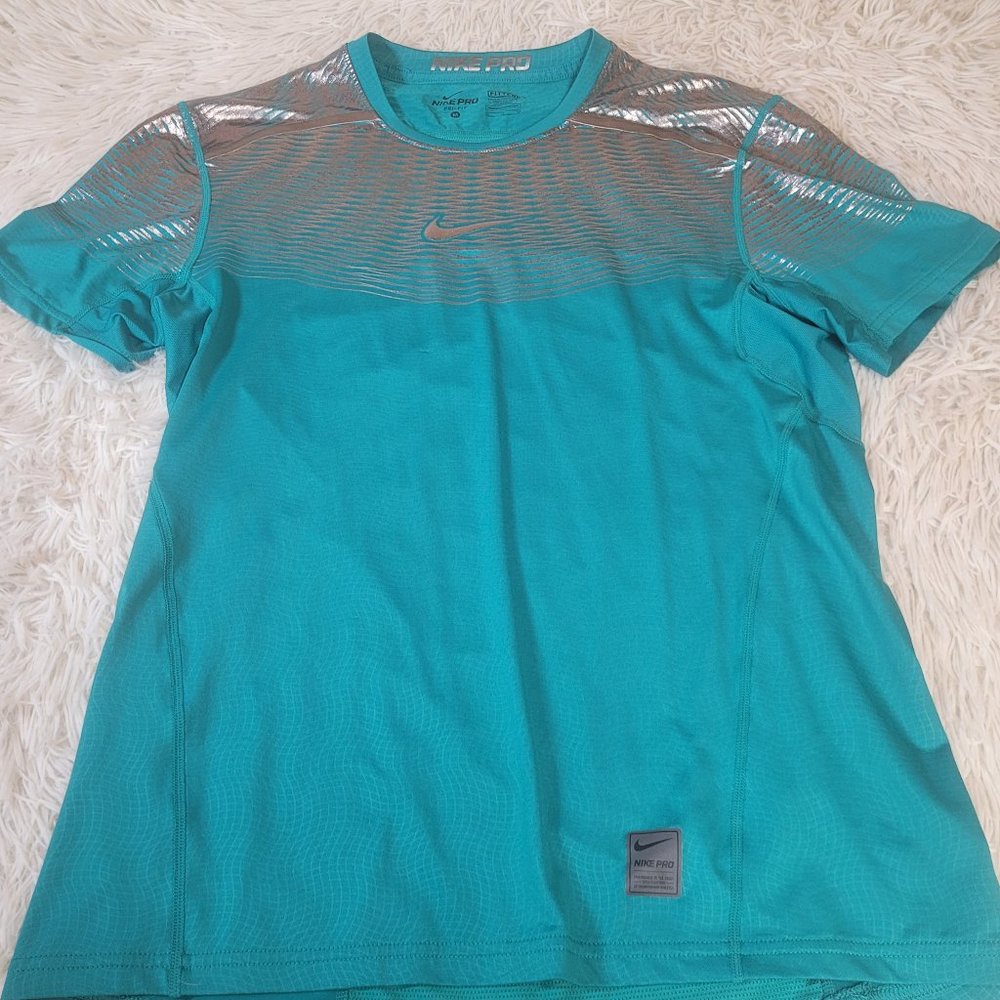 Nike Pro Combat Fitted Active Top - Medium